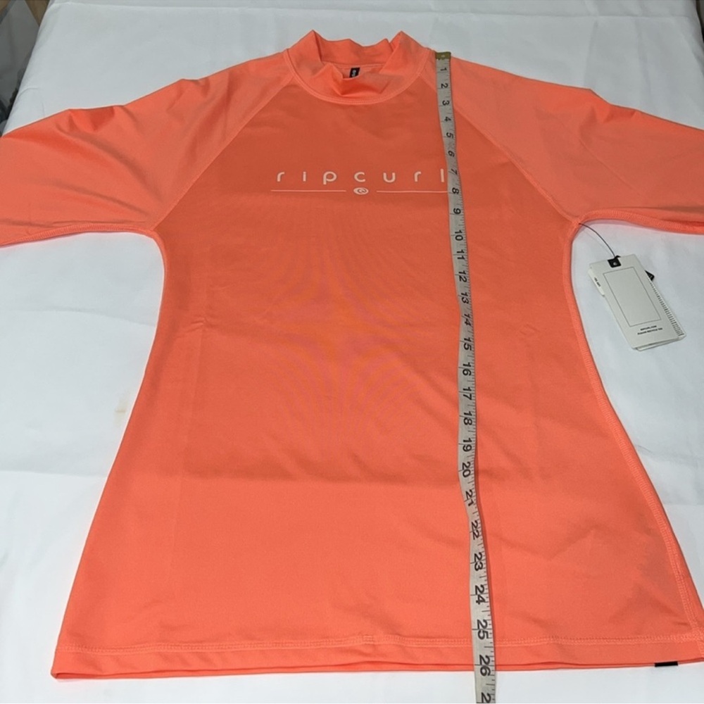 RIP CURL Golden Rays LS Rash Guard
- Coral, M - Picture 6 of 12